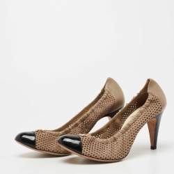 Pre Owned Chanel Black/Beige Leather And Patent CC Cap Toe Scrunch Block Heel Pumps Size 40