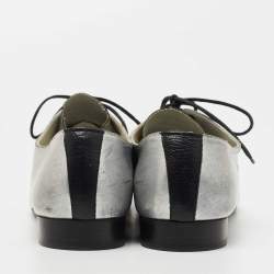Chanel Grey/Black Leather CC Pointed Toe Derby Size 40