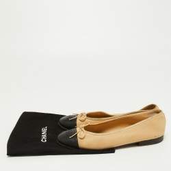 Pre Owned Chanel Beige/Black Leather CC Cap Toe Bow Ballet Flats Size 38