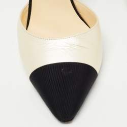Chanel Cream/Black Canvas and Leather Pointed Cap Toe Ankle Strap Pumps Size 38.5
