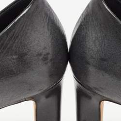 Pre Owned Chanel Grey/Black Cracked Leather Pointed Toe Pumps Size 39