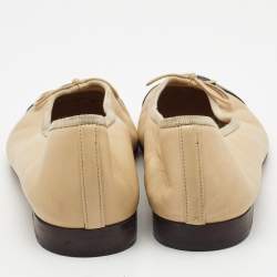 مملوكة مسبقًا Chanel Beige/Black Leather CC Ballet Flats Size 37