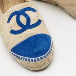 Chanel Beige/Blue Suede Faux Pearl Embellished CC Espadrille Flats Size 39