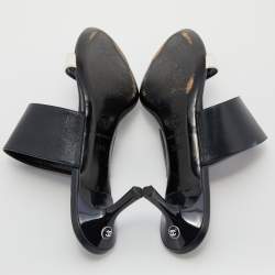Chanel Black/White Leather Open Toe Slide Sandals Size 39.5