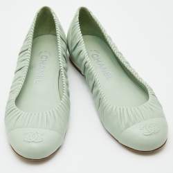 Pre Owned Chanel Mint Green Leather Gathered CC Cap Toe Ballet Flats Size 37