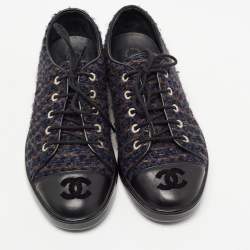 Chanel Blue/Black Tweed and Leather Cap Toe CC Low Top Sneakers Size 37.5