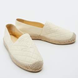 Chanel Cream Quilted Leather Interlocking CC Logo Espadrille Flats Size 39