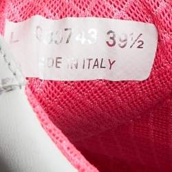 مملوكة مسبقًا Chanel White/Grey Leather and Suede Interlocking CC Logo Low Top Sneakers Size 39.5