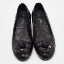 Pre Owned Chanel Black Leather CC Camelia Block Heel Pumps Sie 38.5