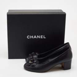 Pre Owned Chanel Black Leather CC Camelia Block Heel Pumps Sie 38.5