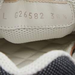 Pre Owned حذاء رياضي شانيل CC جلد وسويدي ودينم أسود / أبيضبعنق منخفض  مقاس 38