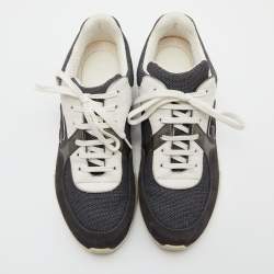 Pre Owned حذاء رياضي شانيل CC جلد وسويدي ودينم أسود / أبيضبعنق منخفض  مقاس 38