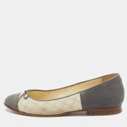 Pre Owned Chanel Grey/Beige Leather and Canvas CC Bow Ballet Flats Size 36
