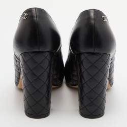 Pre Owned Chanel Black Quilted Leather Round Toe Block Heel Pumps Size 39.5