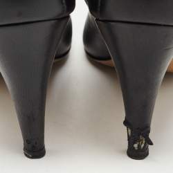 Pre Owned Chanel Black Leather CC Cap Toe Scrunch Pumps Size 39.5
