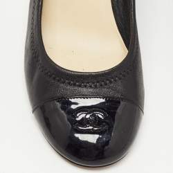 Pre Owned Chanel Black Leather CC Cap Toe Scrunch Pumps Size 39.5