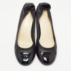 Pre Owned Chanel Black Leather CC Cap Toe Scrunch Pumps Size 39.5