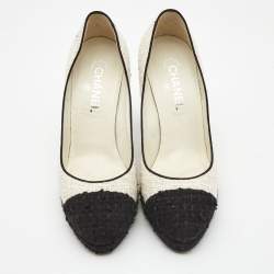 Pre Owned Chanel Black/White Tweed CC Cap-Toe Platform Pumps Size 40
