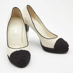 Pre Owned Chanel Black/White Tweed CC Cap-Toe Platform Pumps Size 40