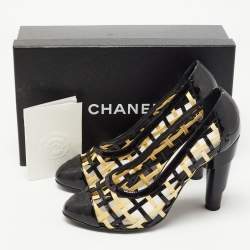 Chanel Black/Cream Patent Block Heel Pumps Size 40.5