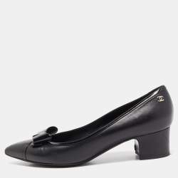 Pre Owned Chanel Black Leather Bow CC Block Heel Pumps Size 39.5