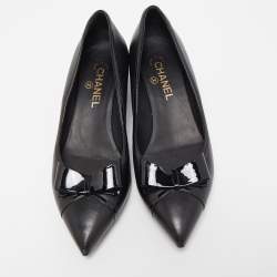 Pre Owned Chanel Black Leather Bow CC Block Heel Pumps Size 39.5