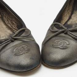 Pre Owned Chanel Metallic Leather CC Cap Toe Bow Ballet Flats Size 38