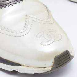 Pre Owned Chanel Cream/Grey Patent Leather CC Oxford Sneakers Size 37.5