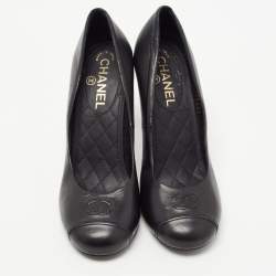 Pre Owned Chanel Black Leather CC Faux Pearl Heel Pumps Size 37.5