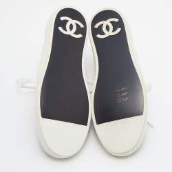 Pre Owned Chanel Black/White Leather Lace Up Sneakers Size 38