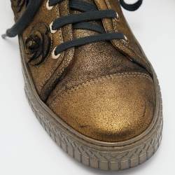 Pre Owned Chanel Metallic Suede Camellia Low-Top Sneakers Size 37