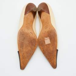 Pre Owned Chanel Beige/Black Leather Cap Toe Pumps Size 38.5