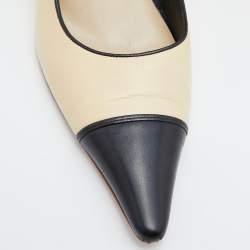 Pre Owned Chanel Beige/Black Leather Cap Toe Pumps Size 38.5