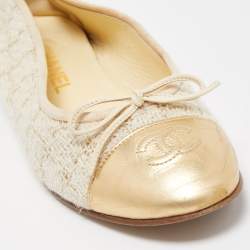 Pre Owned Chanel Cream/Gold Tweed And Leather CC Cap Toe Bow Ballet Flats Size 38.5