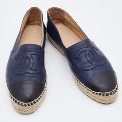 Pre Owned Chanel Blue/Black Leather CC Cap Toe Espadrilles Flats Size 40
