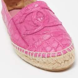 Pre Owned Chanel Pink Crocodile Leather CC Espadrille Flats Size 38