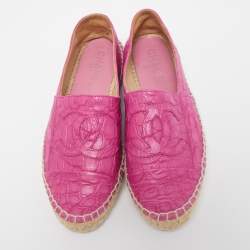 Pre Owned Chanel Pink Crocodile Leather CC Espadrille Flats Size 38