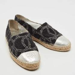 Pre Owned Chanel Black/Silver Tweed and Leather Cap Toe CC Espadrille Flats Size 39