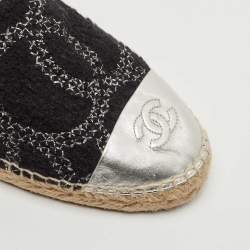 Pre Owned Chanel Black/Silver Tweed and Leather Cap Toe CC Espadrille Flats Size 39