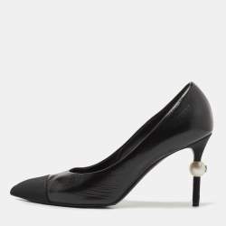 Pre Owned Chanel Black Leather and Fabric Faux Pearl Cap-Toe Pointed-Toe Pumps Size 37.5