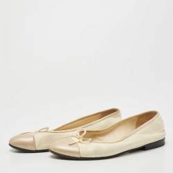 Pre Owned Chanel Cream/Beige Leather Cap Toe CC Ballet Flats Size 38.5