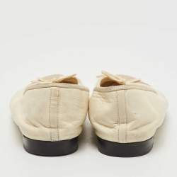 Pre Owned Chanel Cream/Beige Leather Cap Toe CC Ballet Flats Size 38.5