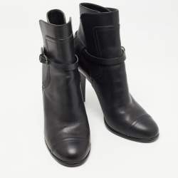 Pre Owned Chanel Black Leather Ankle Boots Size 37.5