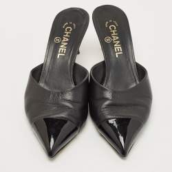 Pre Owned Chanel Black /Grey Patent and Leather CC Faux Pearl Embellished Mules Size 39.5 