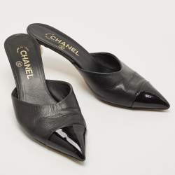 Pre Owned Chanel Black /Grey Patent and Leather CC Faux Pearl Embellished Mules Size 39.5 