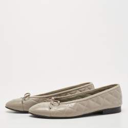 Chanel Grey Leather CC Cap Toe Ballet Flats Size 37.5
