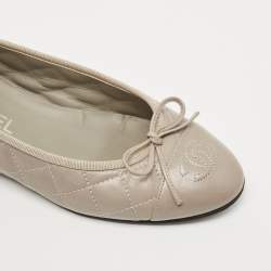 Chanel Grey Leather CC Cap Toe Ballet Flats Size 37.5