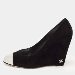 Pre Owned Chanel Black/Silver Suede and Leather Cap Toe CC Wedge Pumps Size 38.5