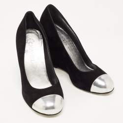 Pre Owned Chanel Black/Silver Suede and Leather Cap Toe CC Wedge Pumps Size 38.5