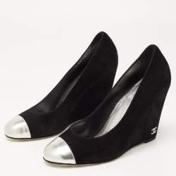 Pre Owned Chanel Black/Silver Suede and Leather Cap Toe CC Wedge Pumps Size 38.5